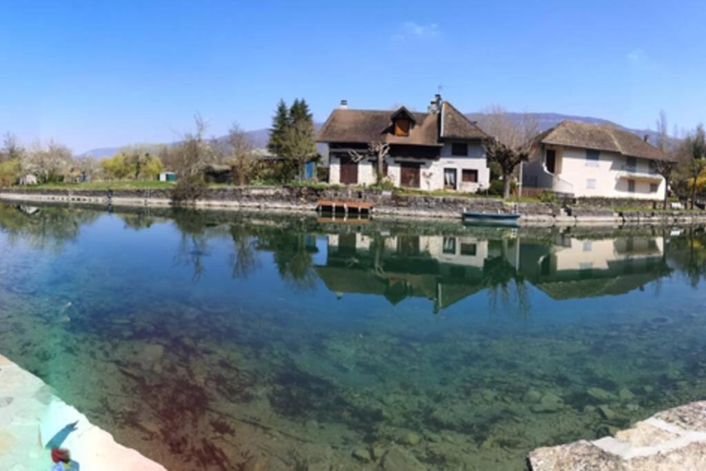 Le Portougais, Chalet A Chanaz, La Petite Venise Savoyarde ภายนอก รูปภาพ