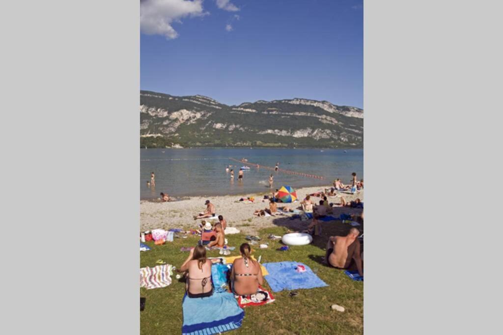 Le Portougais, Chalet A Chanaz, La Petite Venise Savoyarde ภายนอก รูปภาพ