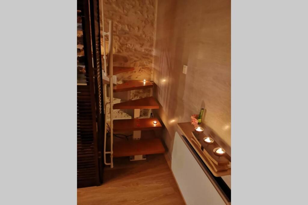 Le Portougais, Chalet A Chanaz, La Petite Venise Savoyarde ภายนอก รูปภาพ
